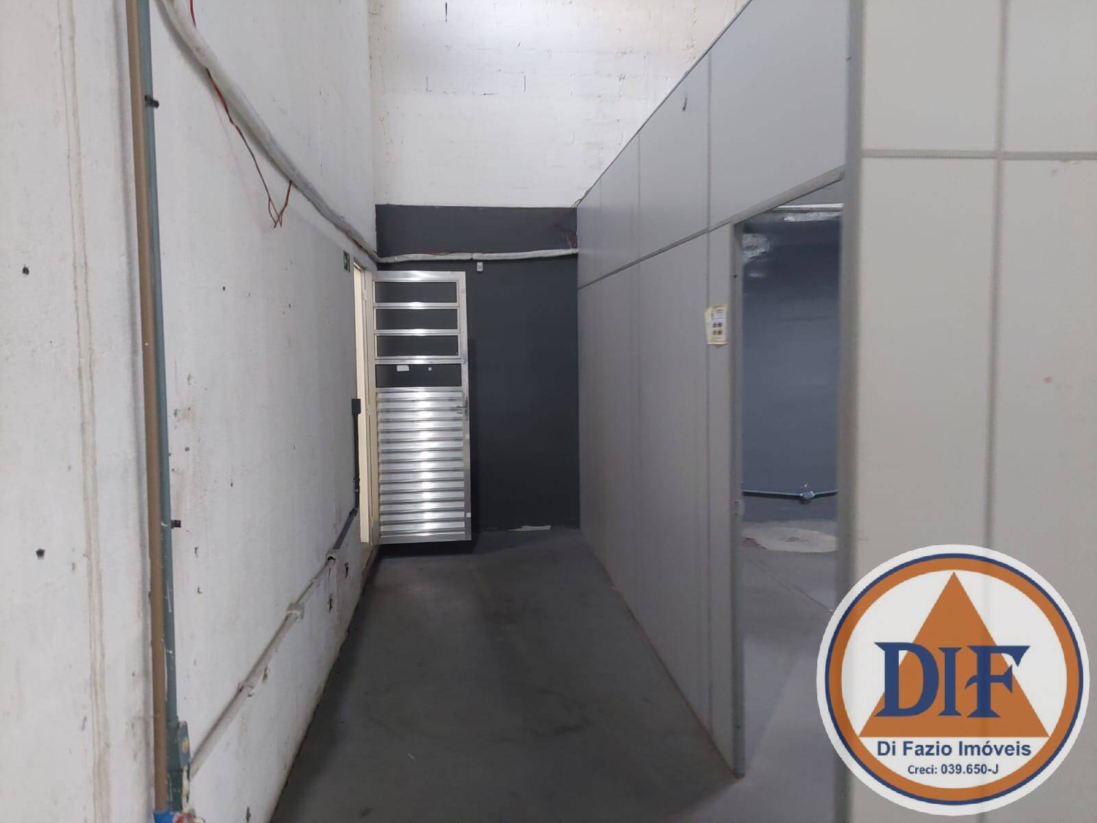Depósito-Galpão-Armazém para alugar, 825m² - Foto 3
