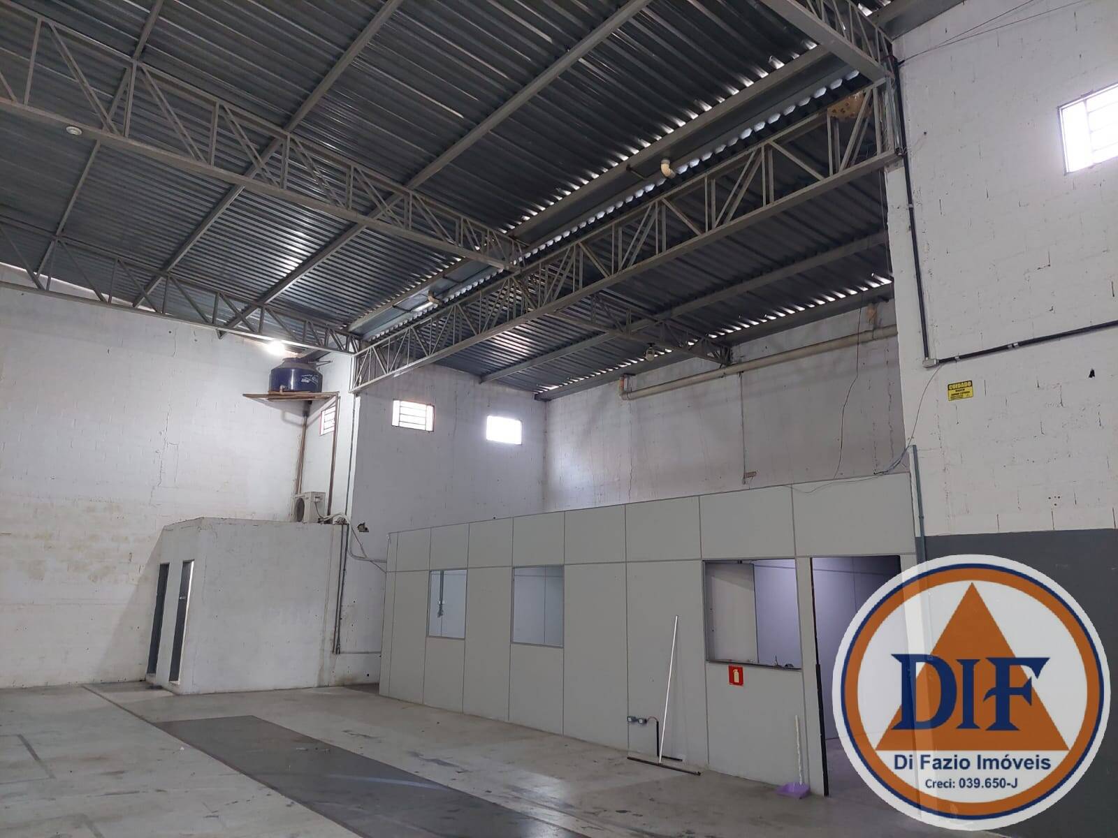 Depósito-Galpão-Armazém para alugar, 825m² - Foto 9