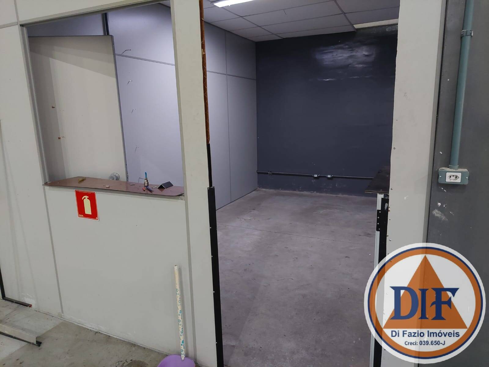Depósito-Galpão-Armazém para alugar, 825m² - Foto 11