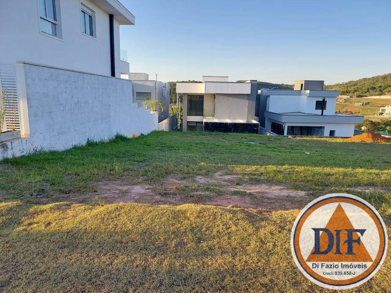 Terreno, 329 m² - Foto 1