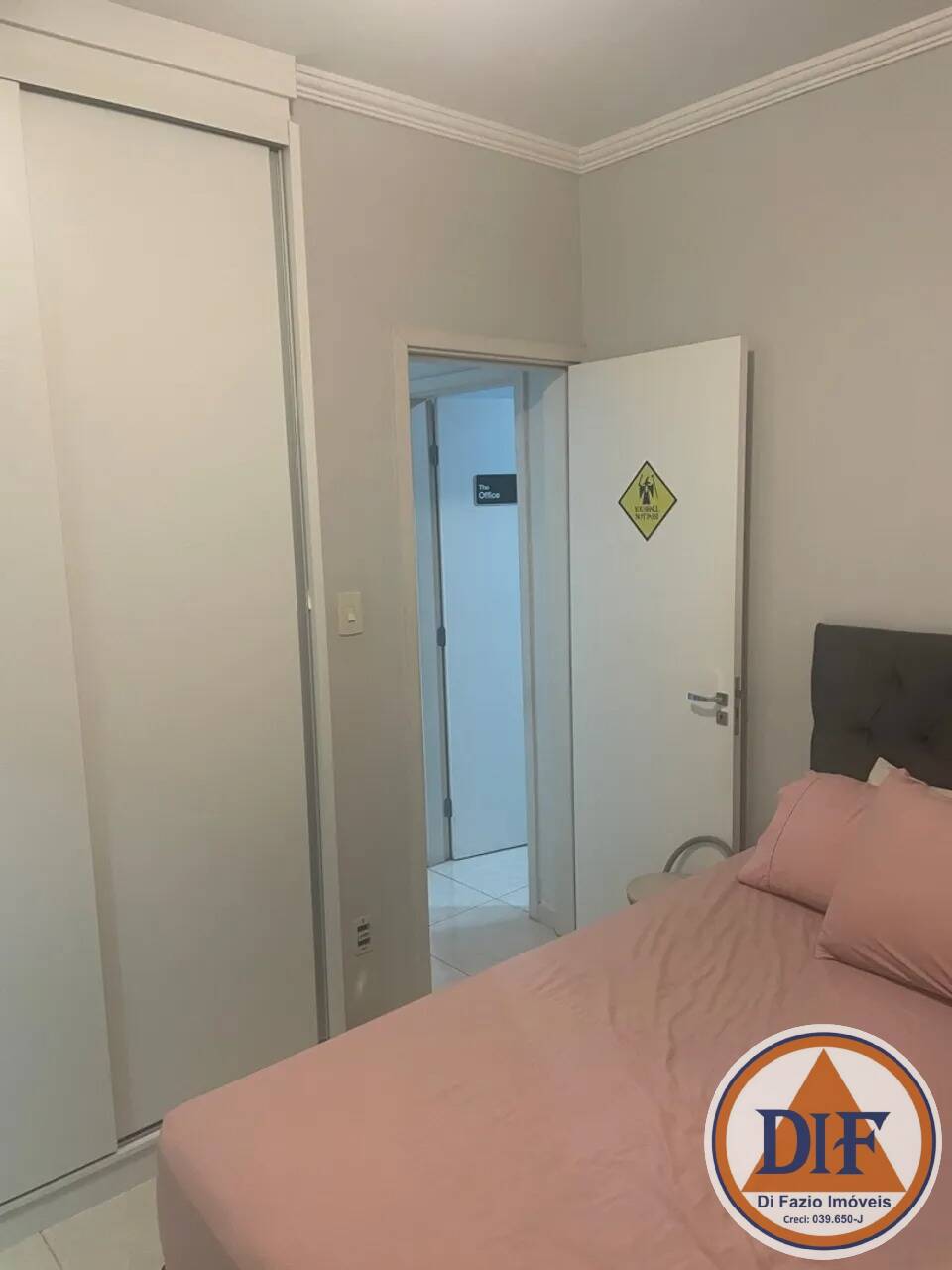 Apartamento para alugar com 2 quartos, 67m² - Foto 9