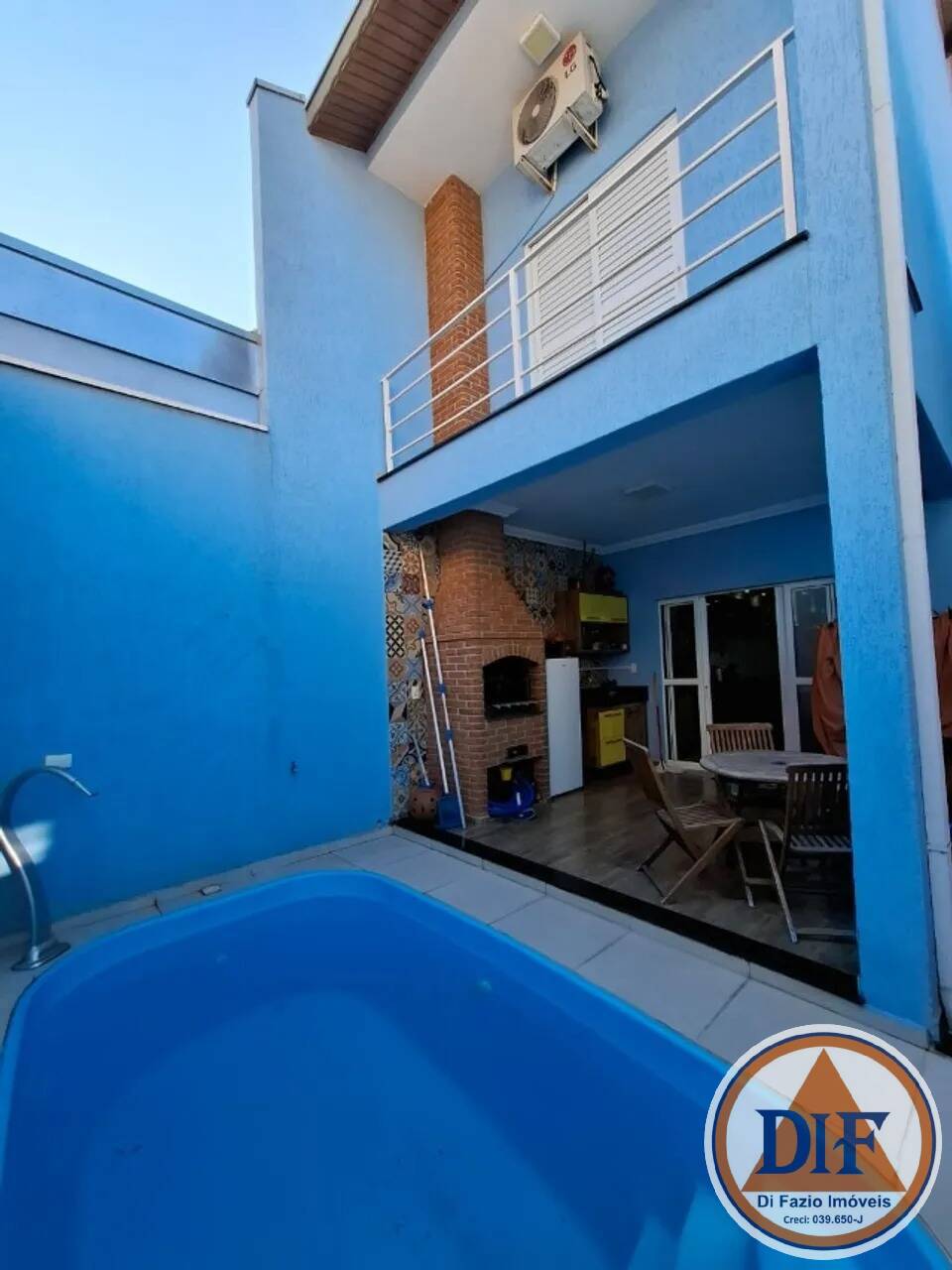 Casa à venda com 3 quartos, 154m² - Foto 2