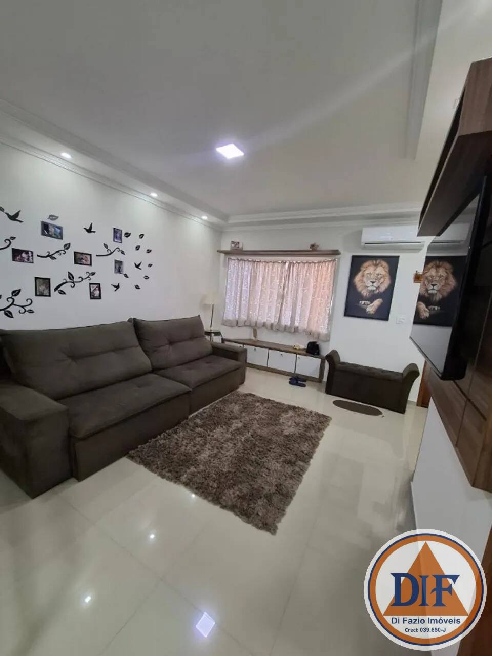 Casa à venda com 3 quartos, 154m² - Foto 4