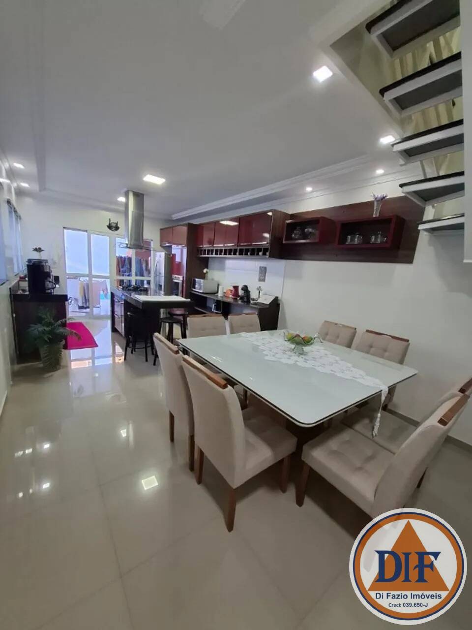 Casa à venda com 3 quartos, 154m² - Foto 7