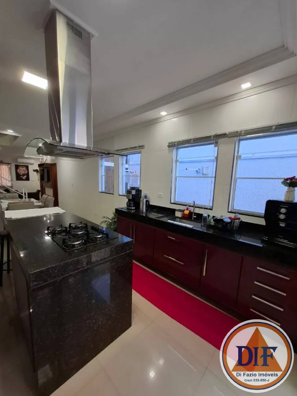 Casa à venda com 3 quartos, 154m² - Foto 8
