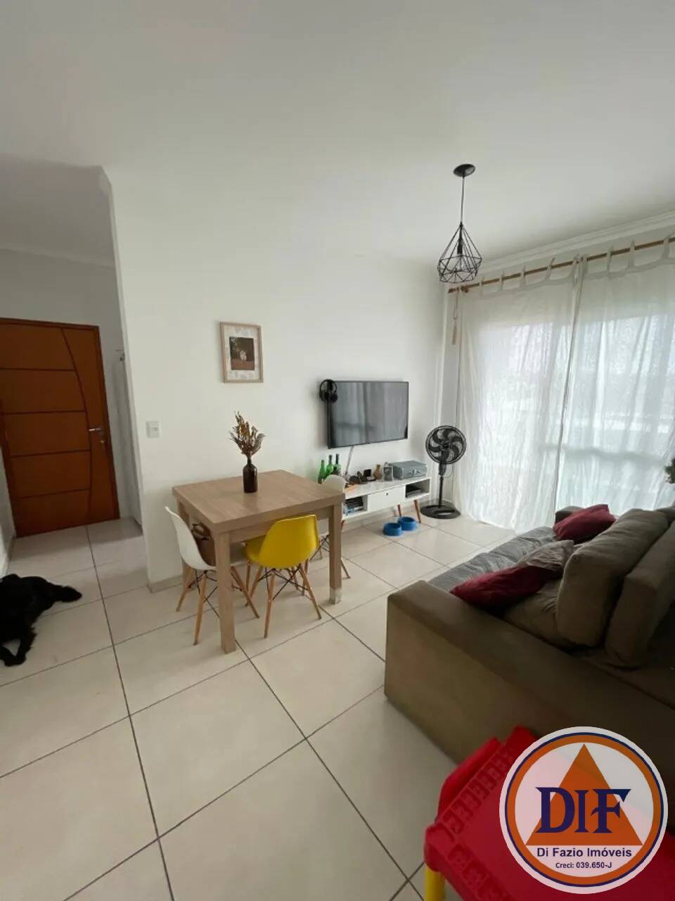 Apartamento à venda com 2 quartos, 70m² - Foto 1