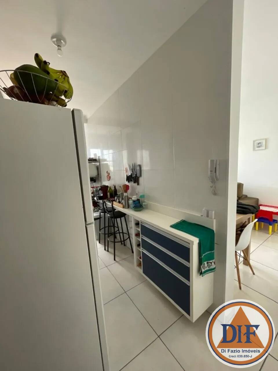 Apartamento à venda com 2 quartos, 70m² - Foto 17