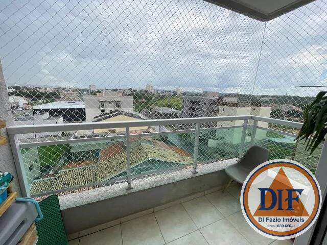 Apartamento à venda com 2 quartos, 70m² - Foto 18