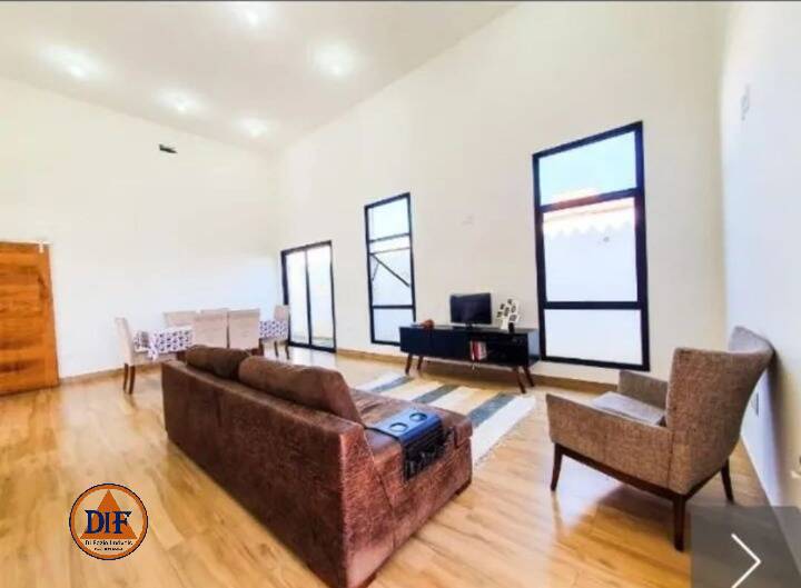 Casa de Condomínio à venda com 3 quartos, 176m² - Foto 2